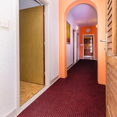 Dejana Gæstehus Vodice