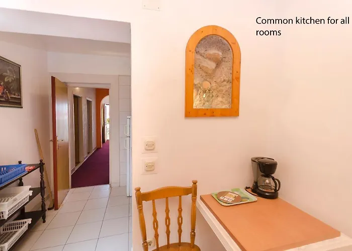 Pensión Dejana Vodice